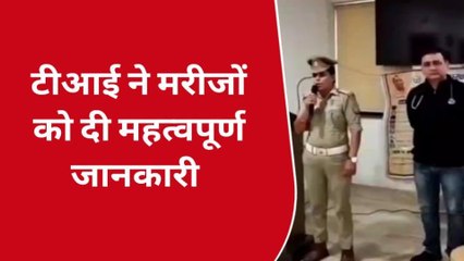 मेरठ: हॉस्पिटल पहुंची टीआई मनु चौधरी, यातायात नियमों को लेकर दी अहम जानकारी