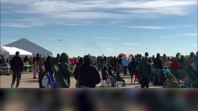Unglück bei Flugschau: Sechs Tote nach Flugzeug-Kollision in Texas