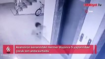 Asansör kenarındaki mermer düştü, çocuk kıl payı kurtuldu