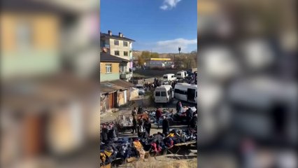 Yoksulluk arttıkça vatandaş bit pazarına akın ediyor