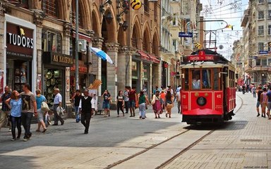 Tải video: İstanbul nerede patlama oldu? İstiklal Caddesi neresinde patlama oldu?