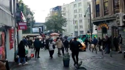 Patlamanın yaşandığı İstiklal Caddesi'nden ilk görüntüler geldi