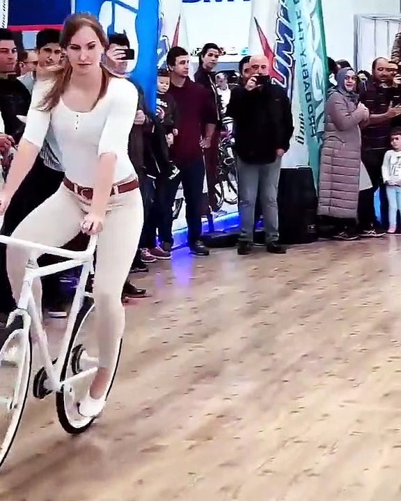 Arobik sepeda spektakuler