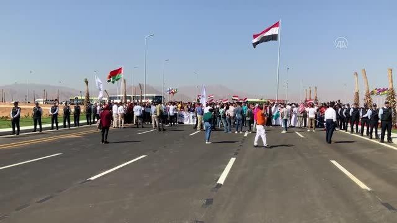 ŞARM EŞ-ŞEYH - Mısır'da iklim adaletinin sağlanması talebiyle gösteri düzenledi