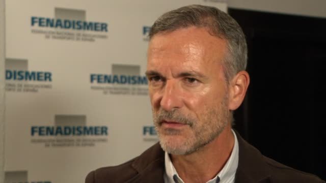 Las asociaciones mayoritarias de transportistas no respaldan el paro y piden protección a Interior