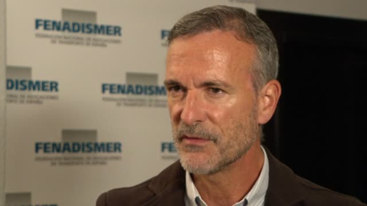 Las asociaciones mayoritarias de transportistas no respaldan el paro y piden protección a Interior