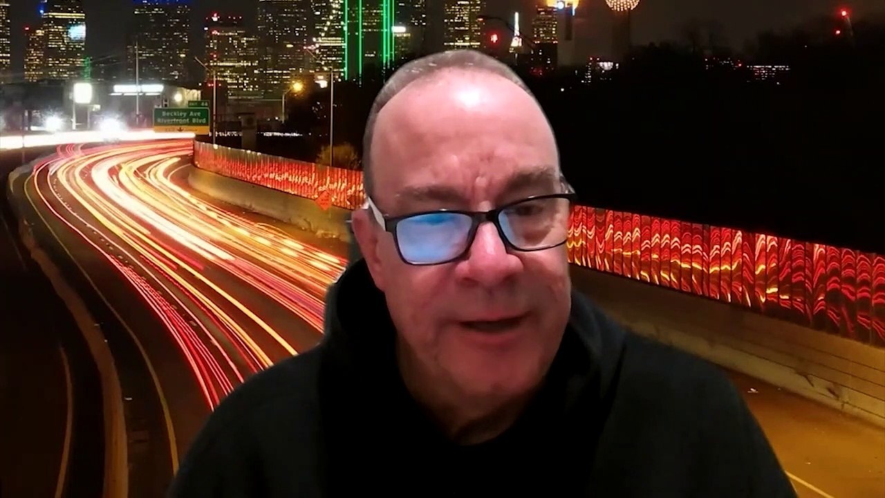 Dallas Air Show crash 6 confirmed dead after two planes collide in mid-air