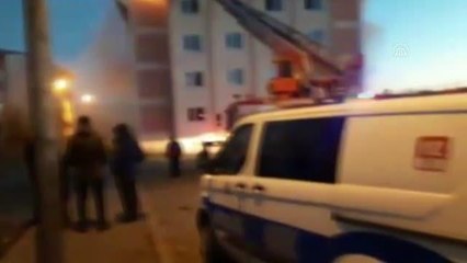 Boş bir binanın çatısında yangın çıktı