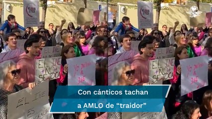 Mexicanos en Madrid protestan en defensa del INE