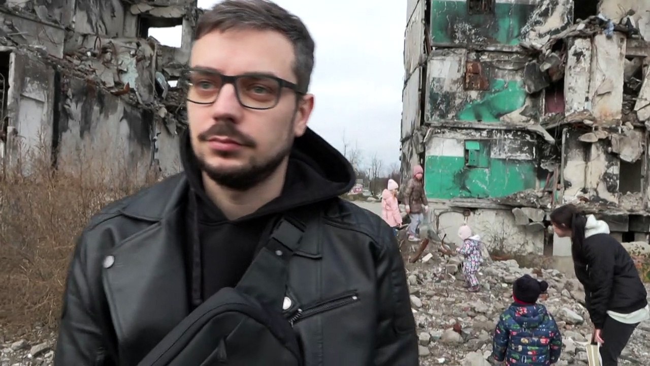 Straßenkunst in Kriegszeiten: Banksy hinterlässt Spuren auf ukrainischen Gebäuden