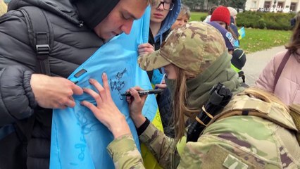 Libération de Kherson : les soldats ukrainiens accueillis en héros