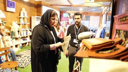 أمينة الاتحاد النسائى بالإمارات تشيد بمنتجات المرأة المصرية