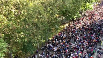 Milhares de pessoas contra cortes na saúde pública em Madrid