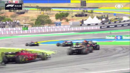 Hamilton e Verstappen batem em relargada do GP de São Paulo; veja 13/11/2022 15:44:56
