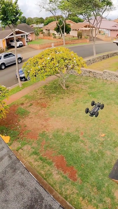 A Creative RC Car Track