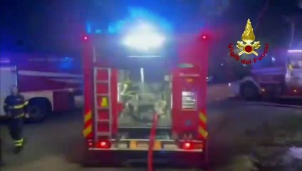 DEPOSITO IN FIAMME TEMPIO