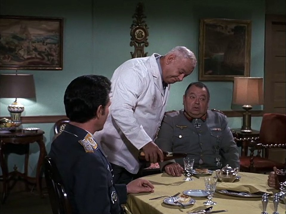 Papa Schultz Papa SchultzÉpisode 18- Klink joue les héros