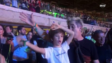 Flausino, do Jota Quest, faz coral em show de Milton