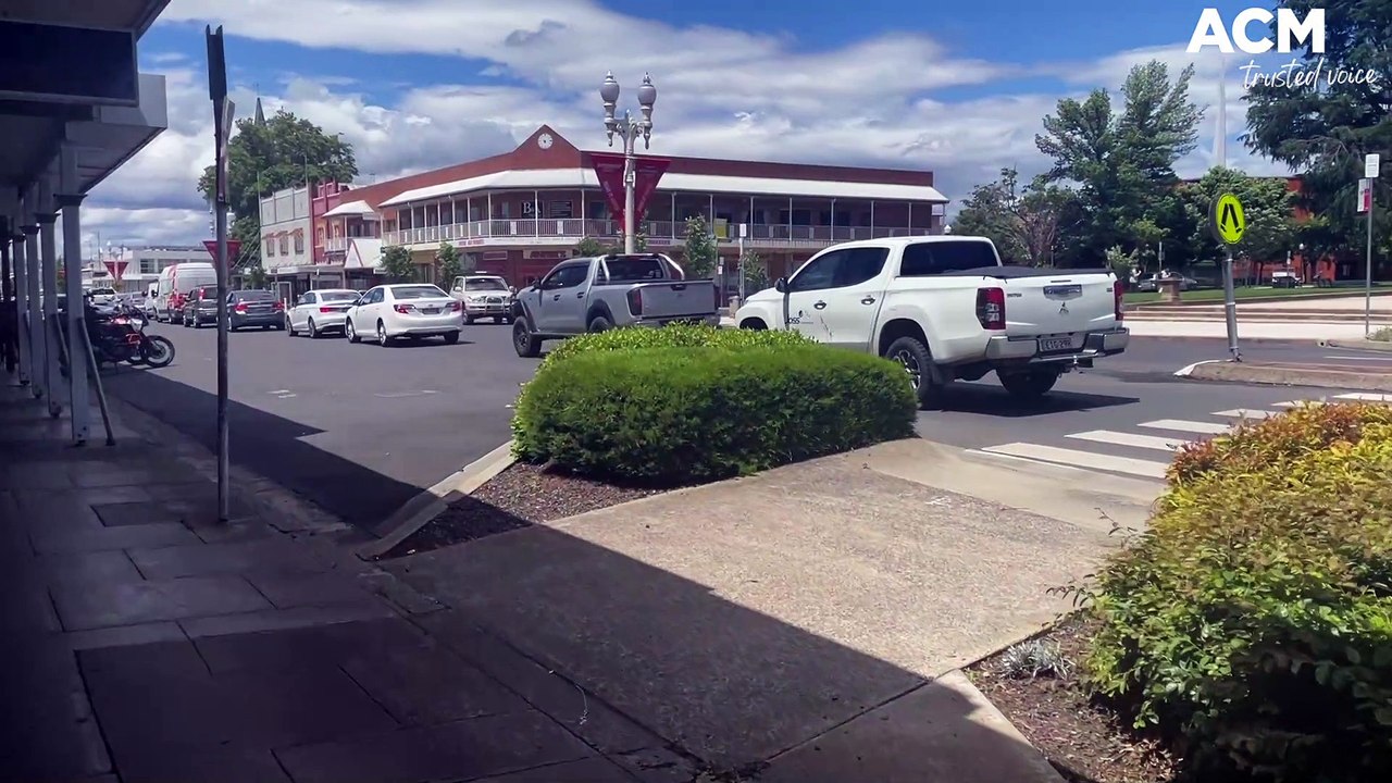 Traffic banked up in Bathurst CBD | November 14, 2022 | Western Advocate