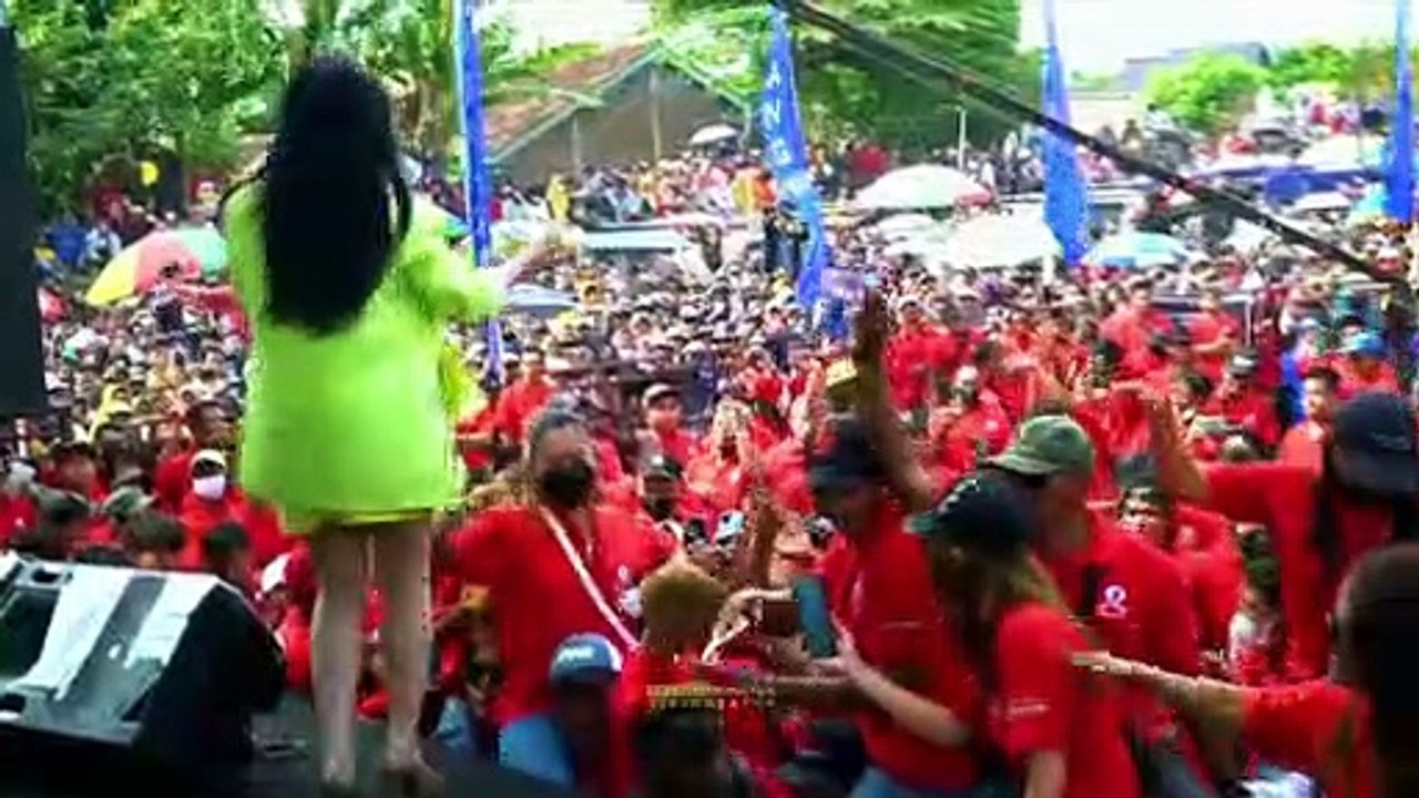 Istri Setia - Lala Widie