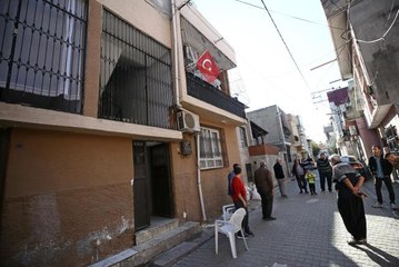 İstanbul'daki terör saldırısında hayatını kaybeden baba kızın cenazeleri Adana'ya getirildi