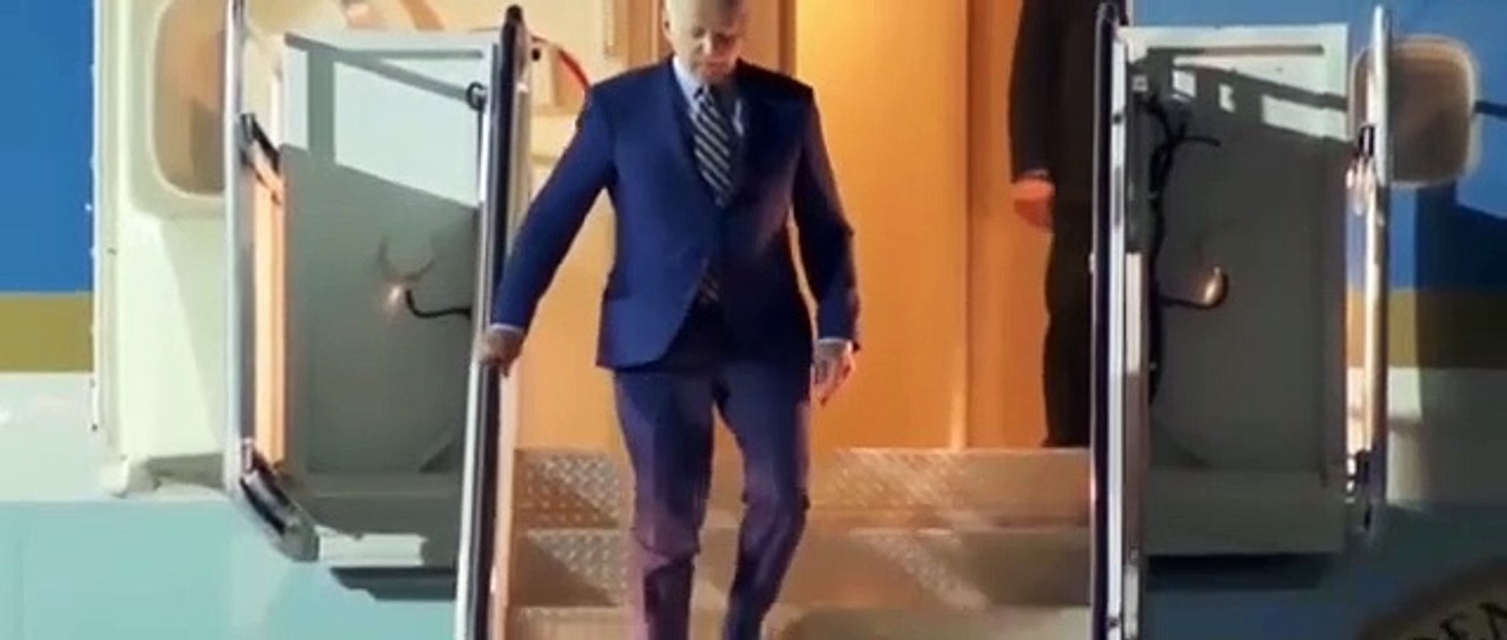 president of the united states Joe Biden arrives in bali for G20 summit