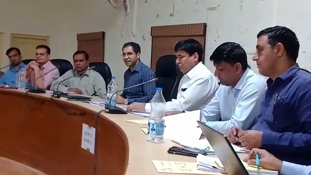 सरस बूथों पर तंबाकू बेचने पर कलक्टर ने जताई नाराजगी, दिए लाइसेंस रद्द करने के निर्देश