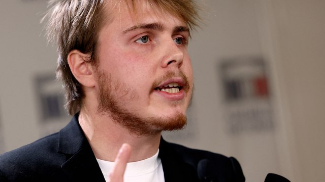 Le député Louis Boyard porte plainte contre Cyril Hanouna