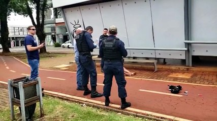 Homem é detido após desacato e ameaça no Centro