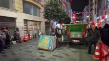 İstiklal Caddesi'ndeki ağaçlar kaldırılıyor