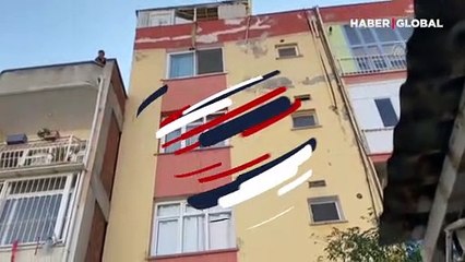 Hatay'da anahtarını içerde unutan bir kişi, bacağına taktığı halatla terastan aşağı sarkarak ölümle burun buruna geldi