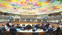 União Europeia discute novas sanções ao Irão