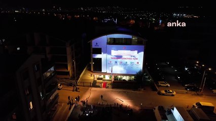 DEVA Genel Merkez binasına 'Hemen Demokrasi' mesajı yansıtıldı