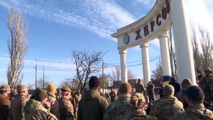 Zelenskyy visita Kherson. Kremlin diz que ainda faz parte da Rússia