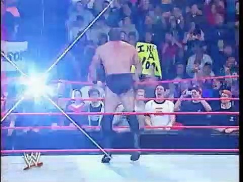WWE RAW - Feb 21, 2005 | Gene Snitsky vs Shelton Benjamin (INTERCONTINENTAL CHAMPIONSHIP MATCH)