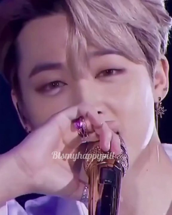 His eyebrow raise  