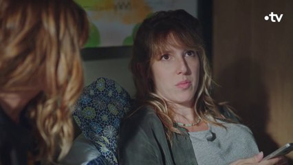 Plus Belle la Vie - Barbara fond en larmes