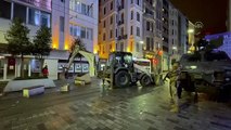 Patlamanın ardından beton saksıların kaldırıldığı İstiklal Caddesi yaya trafiğine açıldı
