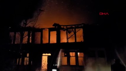 Edirne'de tarihi binada yangın