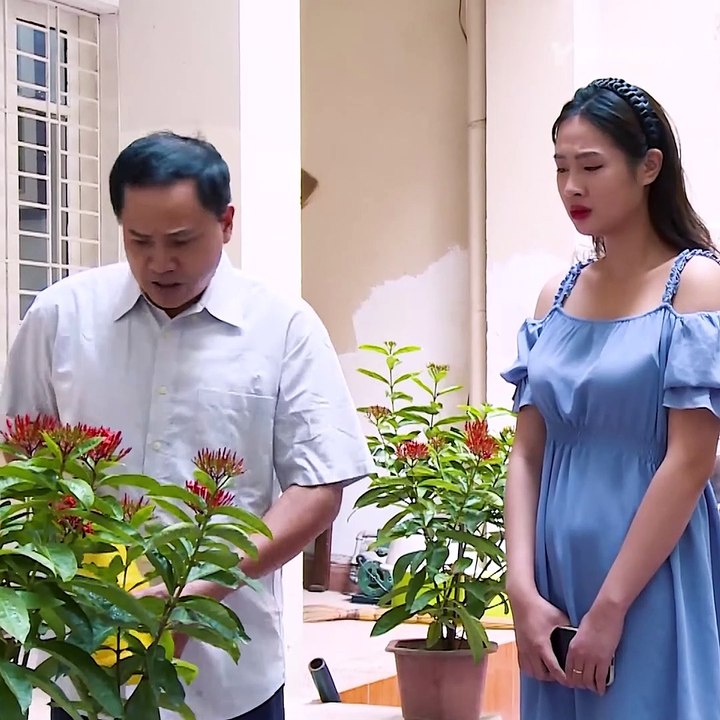 Cùng mẹ chồng đi bắt gian, tưởng được bênh vực nào ngờ lại bị đối xử thế này