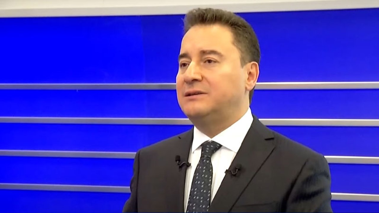 Babacan: Sayın Erdoğan'ın 'haftanın düşmanı' panosu var, buna ihtiyacı var çünkü korku üzerinden, düşmanlık üzerinden siyaset üretiyor