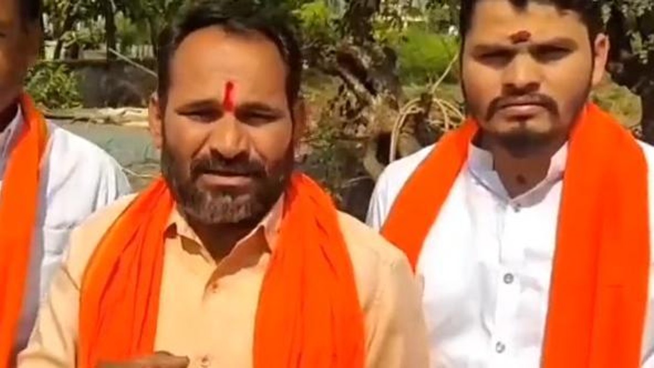 మంథని: ధాన్యం కొనుగోలు కేంద్రాలను వెంటనే ప్రారంభించాలి