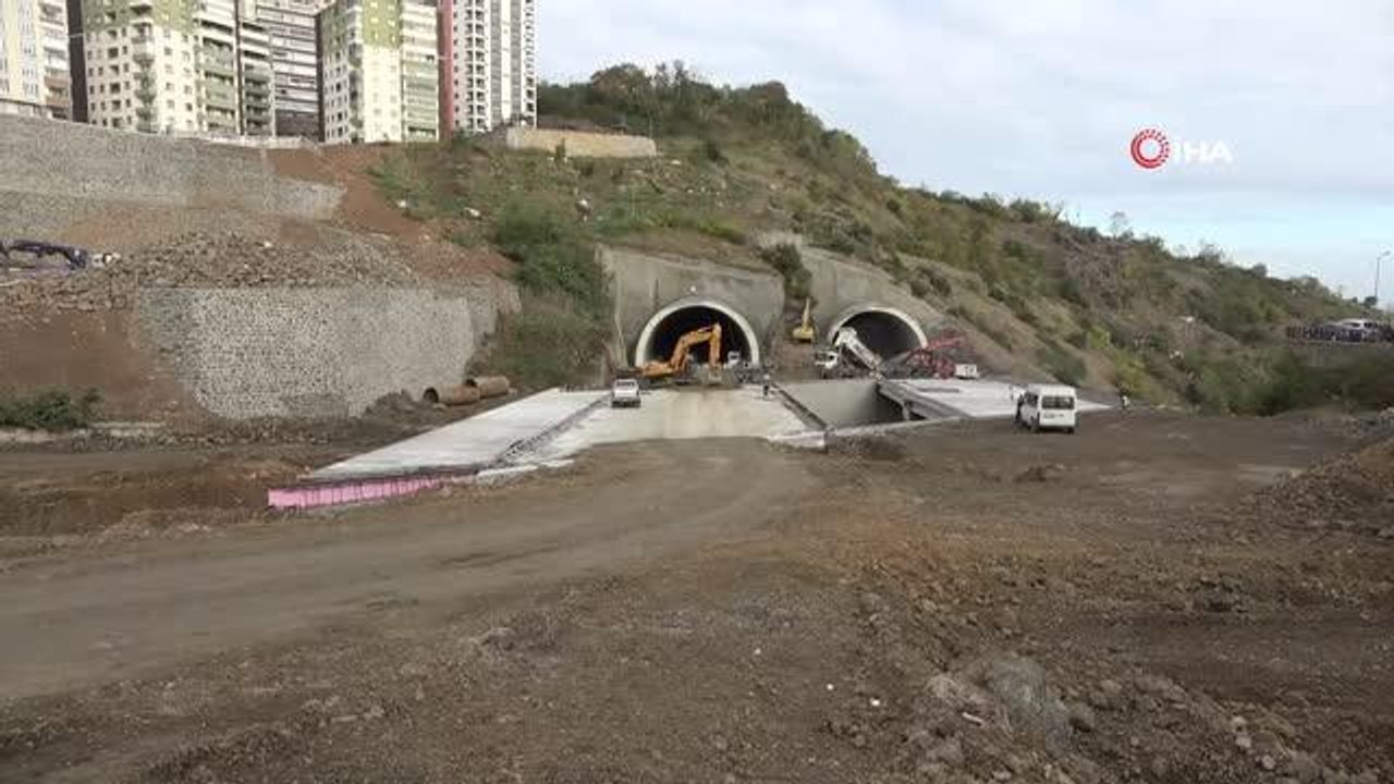 Türkiye'nin en maliyetli şehir içi yollarından Kanuni Bulvarı'nda çalışmalar hızlandı