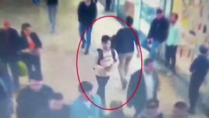 Fatih'te patronunun para dolu çantasını çaldığı iddia edilen şüpheli yakalandı