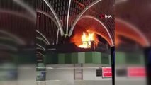 Irak'ta Bağdat Uluslararası Havalimanı'nın Dış Hatlar Terminalinde yangın çıktı, bölgeye itfaiye ekibi sevk edildi.