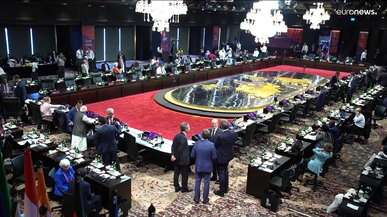 Евросоюз на G20: изолировать Россию, снизить за...