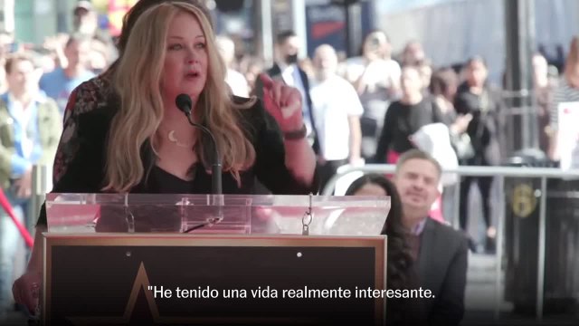 La actriz Christina Applegate recibe una estrella en el Paseo de la Fama de Hollywood