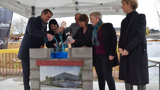 Pose de la première pierre aquatique de la nouvelle piscine de Louvain-la-Neuve