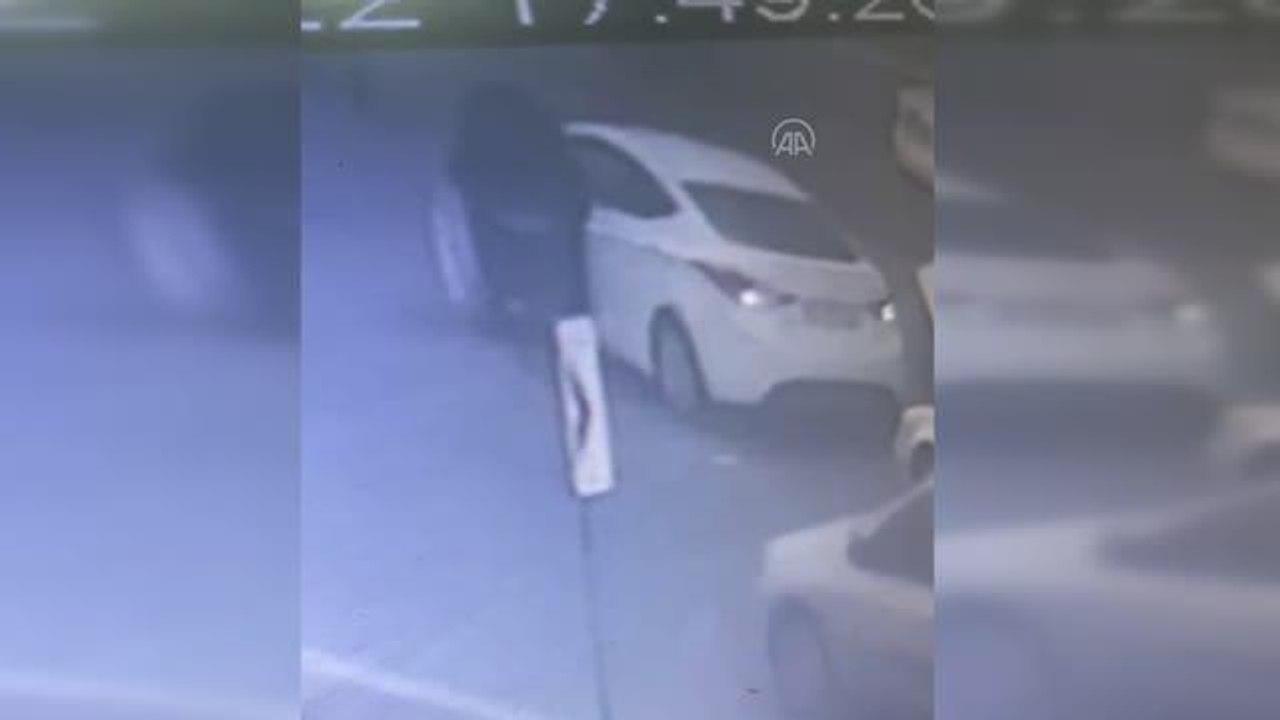 Beyoğlu saldırganını kaçırmaya çalışan şüpheli kameraya yansıdı