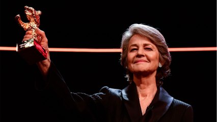 GALA VIDEO - “C’est tellement moche” : pourquoi Charlotte Rampling n’a jamais succombé à la chirurgie esthétique
